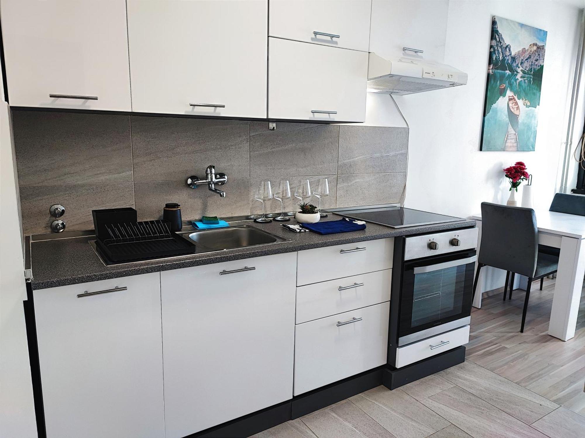 Luxe Victoria Apartment
